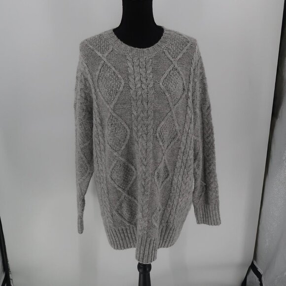 Hot Gingerr Women's Gray Cable Knit Sweater Size XL - Picture 1 of 9